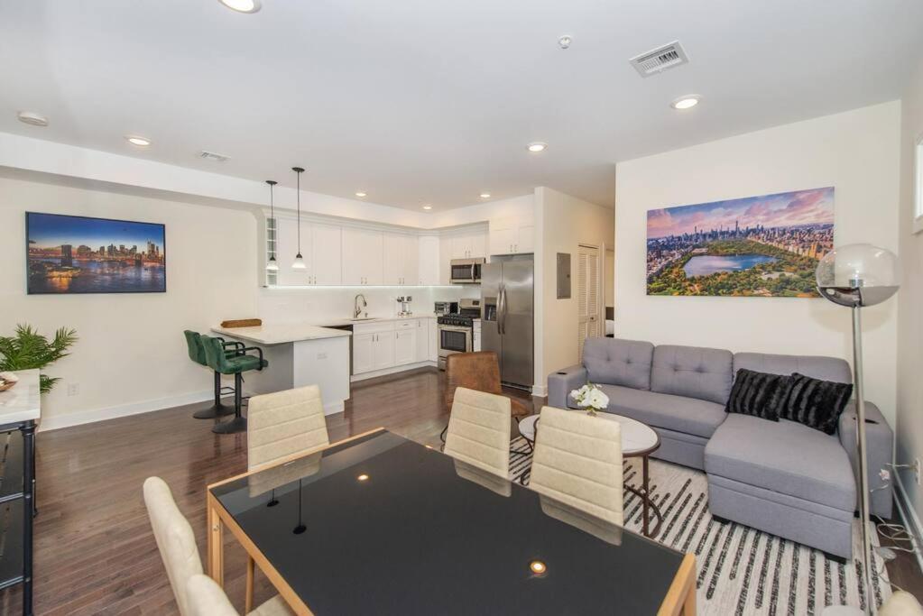 Stylish Chic Condo Nyc At Fingertips North Bergen Exterior photo